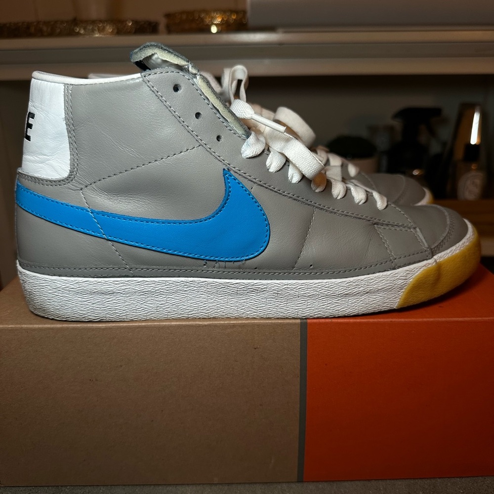 Vintage 2003 Nike Blazer Mid SP Zoo York Medium Grey Orion Blue White